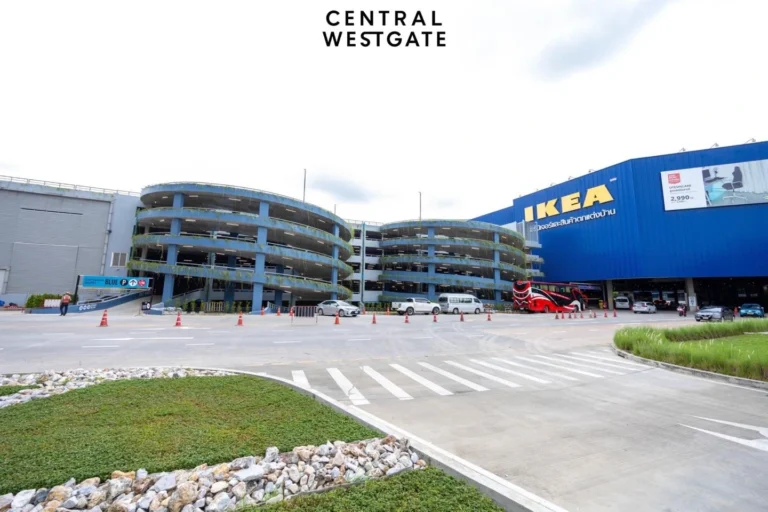 Central Westgate Parking Lot 768x512