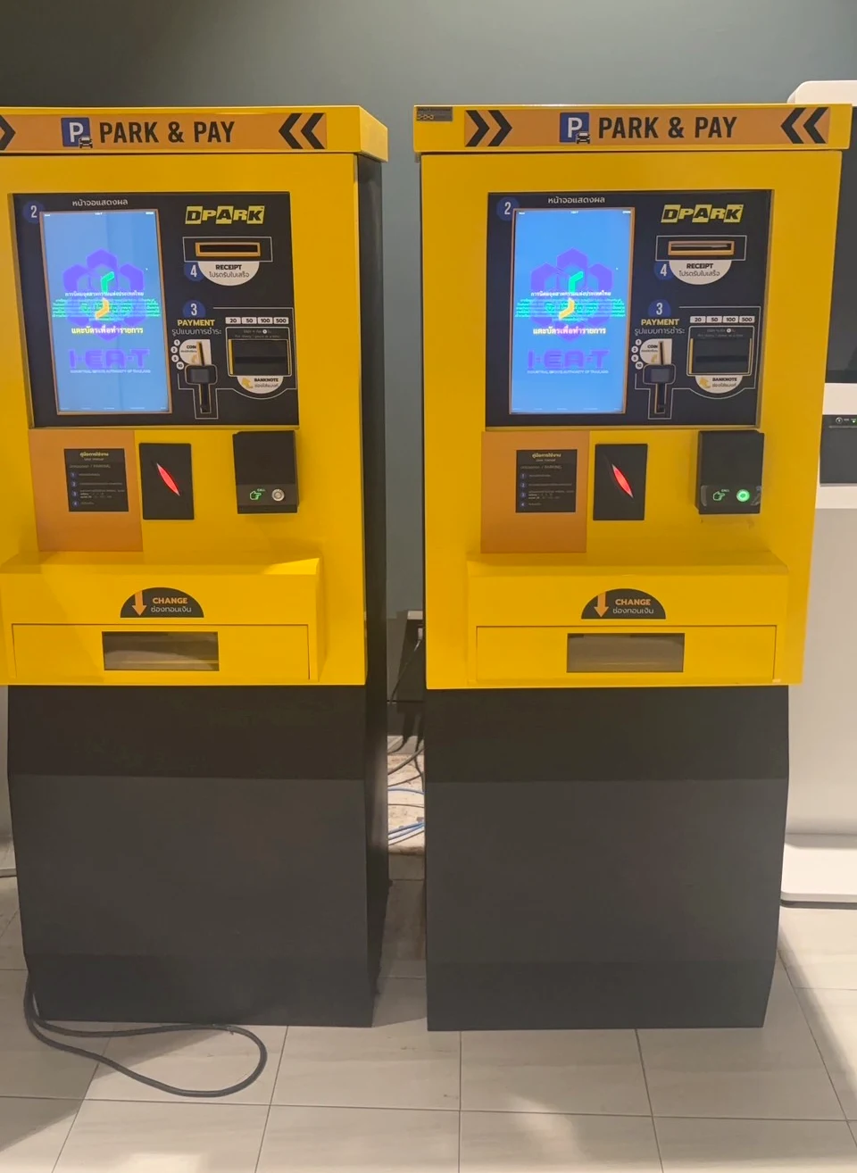 ตู้ชำระค่าจอดรถอัตโนมัติ DPARK Park & Pay รับเงินสด ธนบัตร เหรียญ พร้อมเงินทอน ติดตั้งจริง